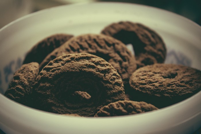 Chocolate cookies in a white bowl