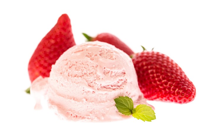 Strawberry Ice Cream with Strawberries and Mint