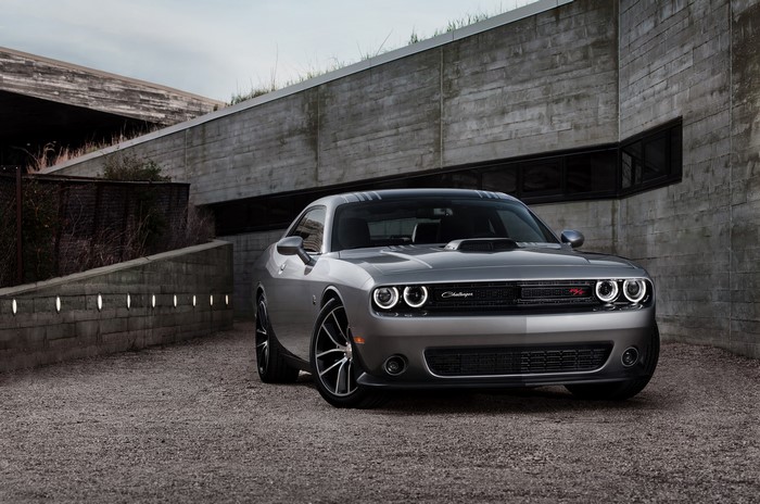 Grey Dodge Challenger 392 HEMI Scat Pack Shaker