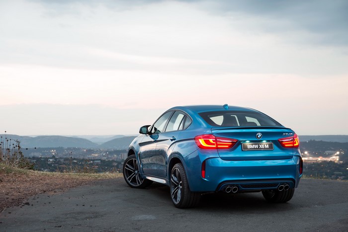 4K 2015 BMW X6 M F16 Back View