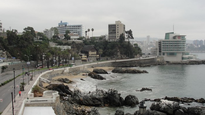 Coastline with buildings and ocean in Valparaiso, Chile