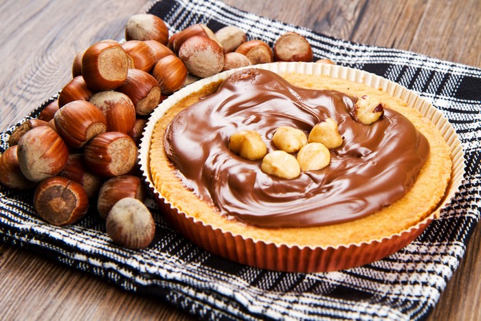 Chocolate Hazelnut Tart with Whole Hazelnuts