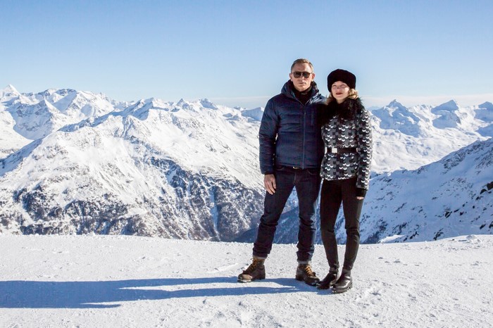 Daniel Craig and Léa Seydoux in the Alps