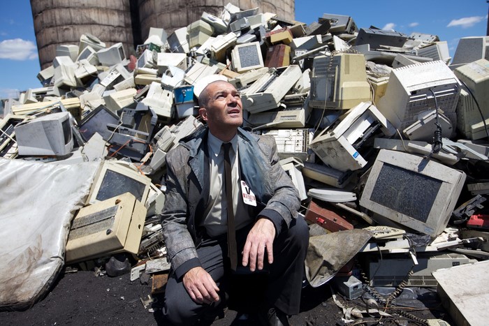 Antonio Banderas in a junkyard of old computers
