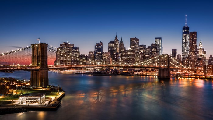 Brooklyn Bridge and Manhattan Skyline at Night