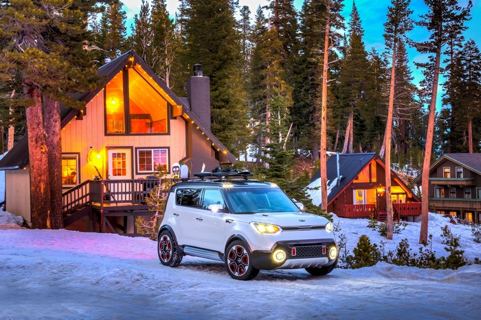 2015 Kia Trailster in a Snowy Forest