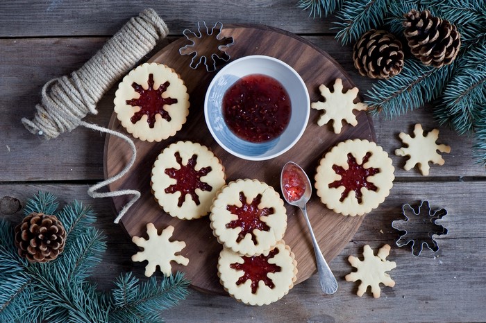 Linzer cookies with raspberry jam and pine cones