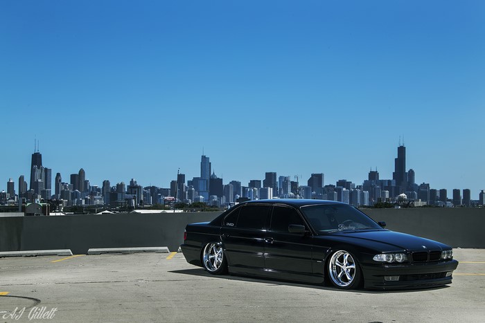 BMW E38 Stance in Chicago