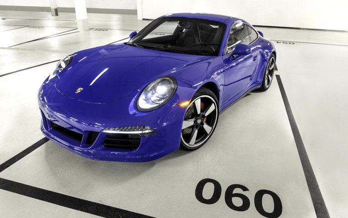 Violet 2015 Porsche 911 GTS Club Coupe
