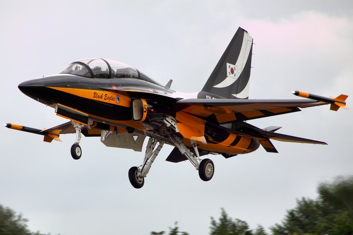 Black Eagles T-50 Golden Eagle landing