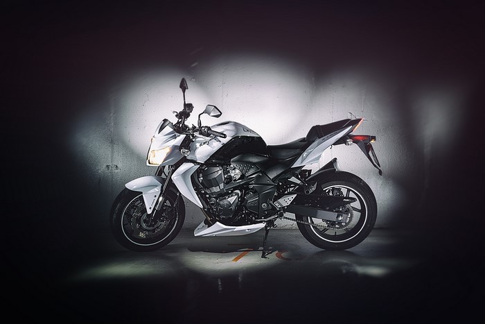 Kawasaki Z750 motorcycle in a garage