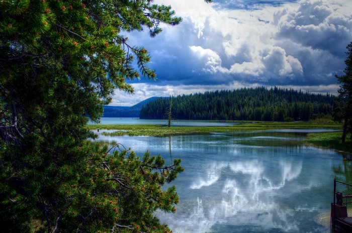 4K East Lake Oregon USA Summer Scenery