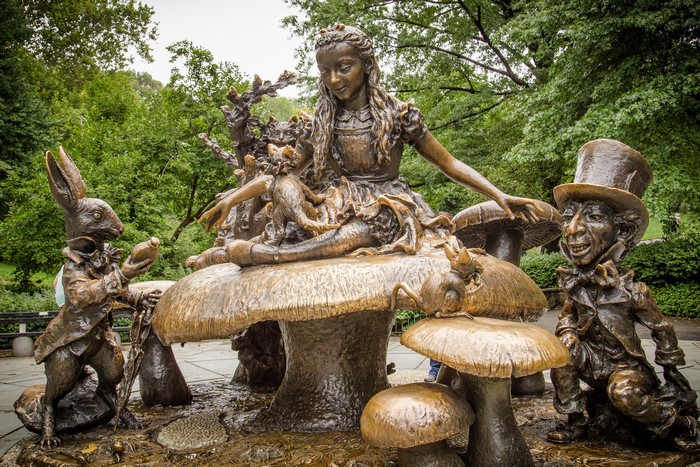 Alice in Wonderland statue in Central Park, New York City