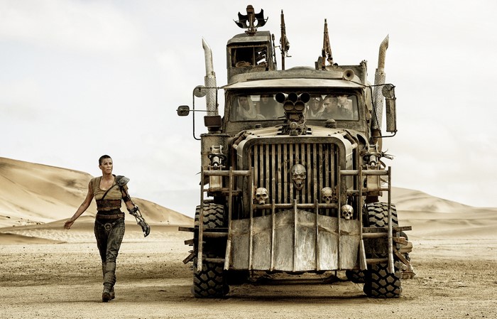 4K Mad Max: Fury Road with Charlize Theron and Truck