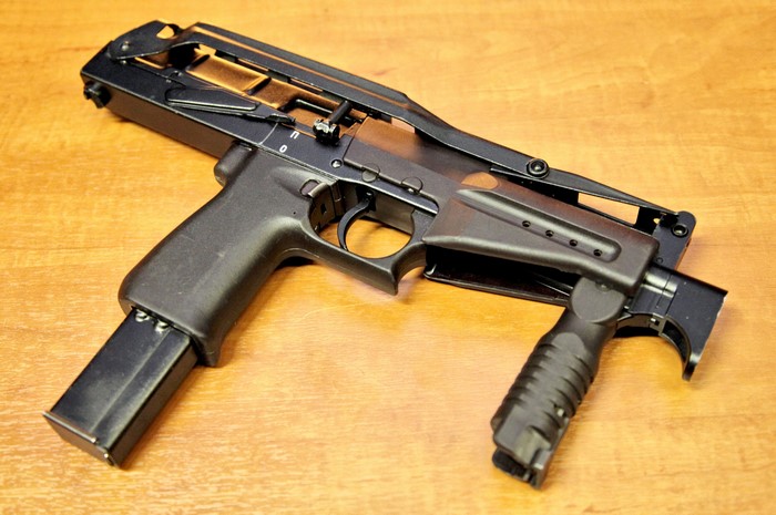 SR-2 Veresk submachine gun