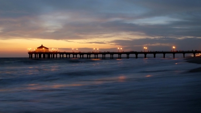 Manhattan Beach Pier at Dusk