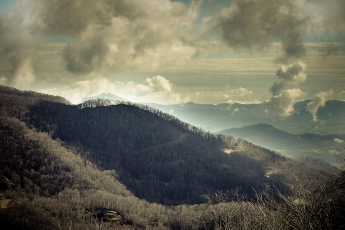 4K North Carolina Mountains Scenery with Clouds