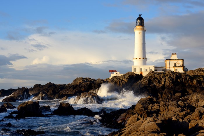4K Scotland Lighthouse on Rocky Coastline