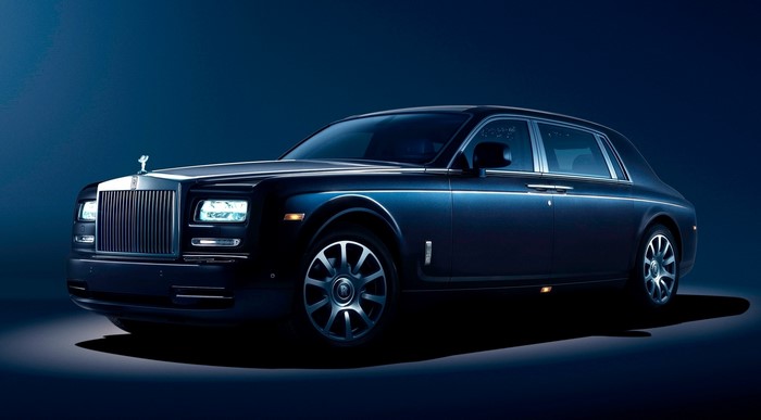 Blue Rolls-Royce Phantom Luxury Car
