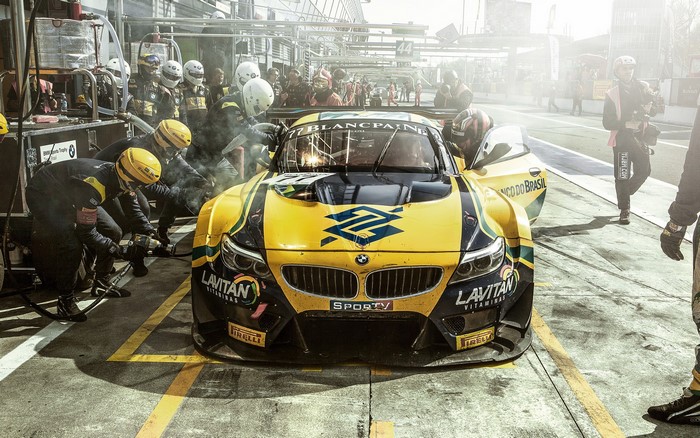 BMW M4 GT3 race car pit stop