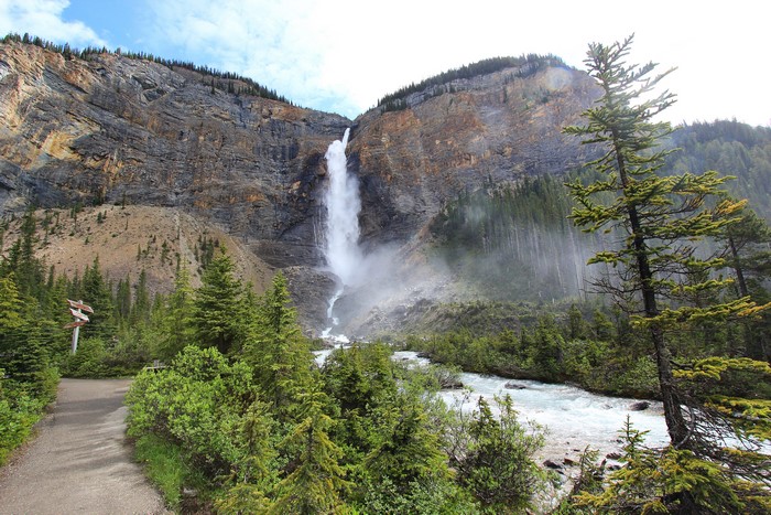 Takkakaw Falls, Canada