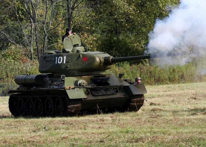 T-34-85 tank firing a shot