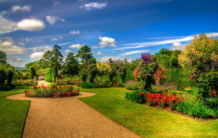 Erddig Hall Gardens in Scotland