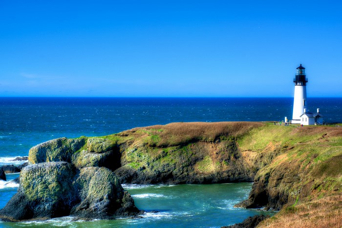 4K HDR Yaquina Head Lighthouse on Coast