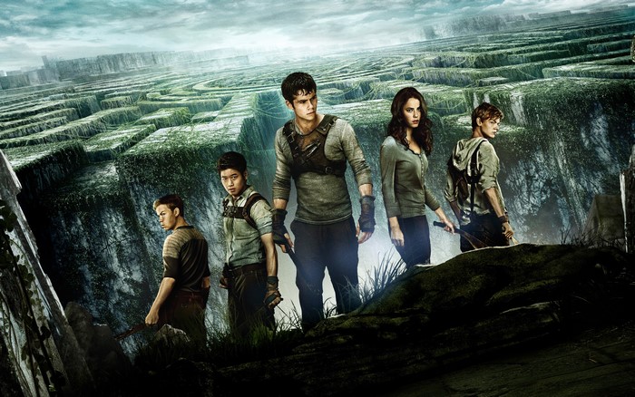 The Maze Runner Cast in the Maze