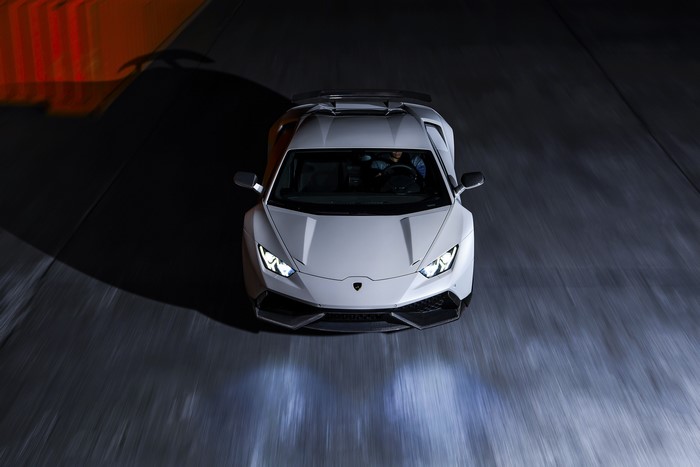 White Lamborghini Huracan LP640-4 Novitec Torado