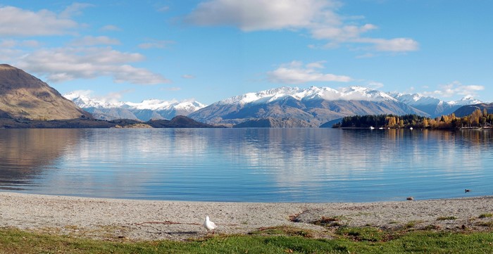Lake Wanaka with snow-capped mountains in New Zealand