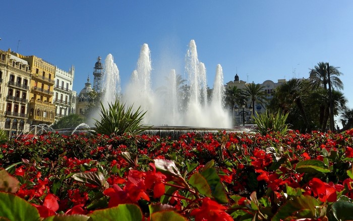 Fountains and flowers in Valencia, Spain