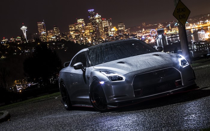 Nissan GT-R at Night in 4K