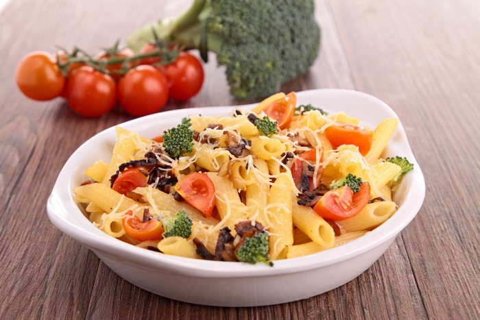 Penne Pasta with Tomatoes and Broccoli