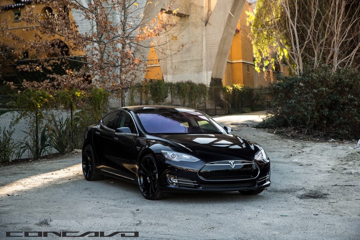 Black Tesla Model S Concavo CW-S5