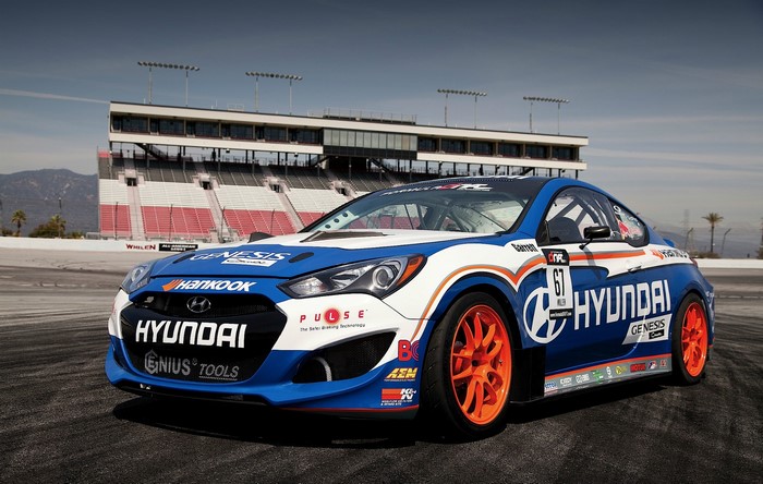 Hyundai Genesis Coupe RMR Race Car