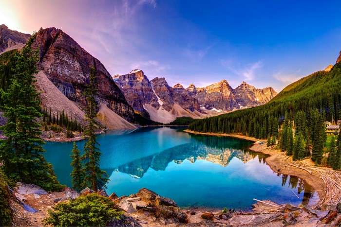 Moraine Lake and Mountains in Banff National Park
