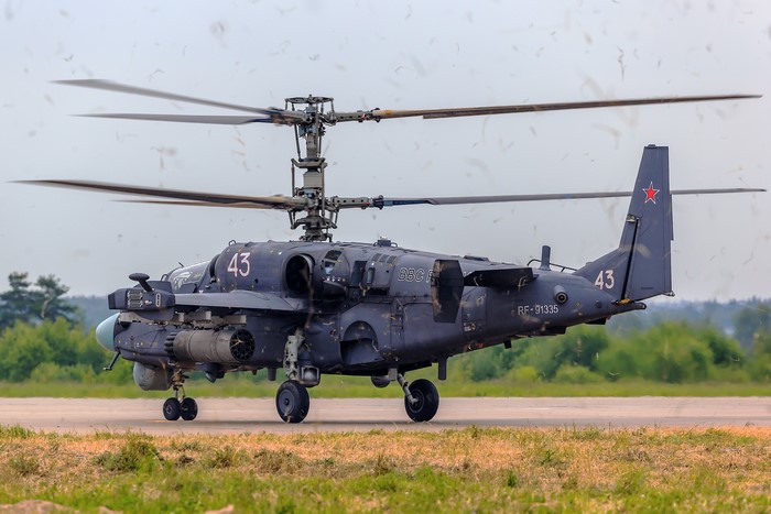 Kamov Ka-52 "Alligator" attack helicopter