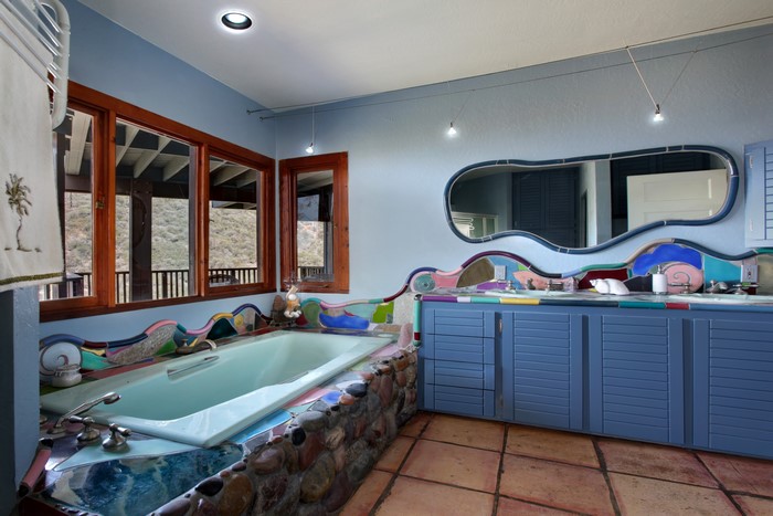 Bathroom Interior Design with Bathtub and Mirror