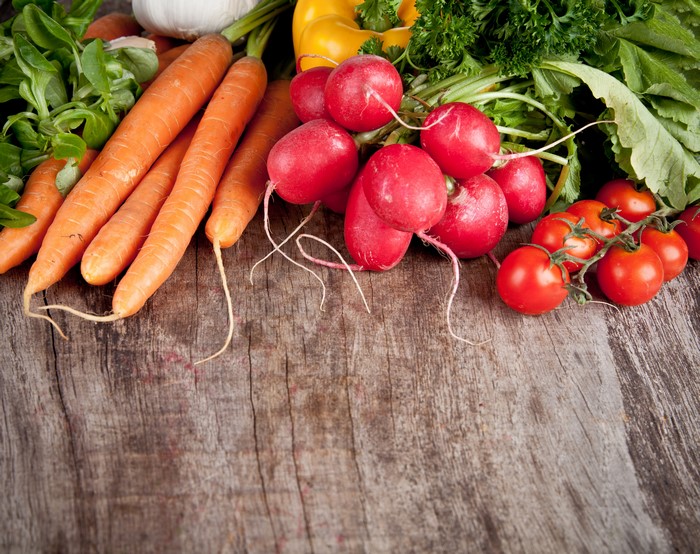 4K Vegetables: Radishes, Carrots, Tomatoes