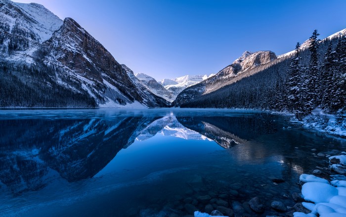Lake Louise Alberta Canada Mountains Lake Scenery