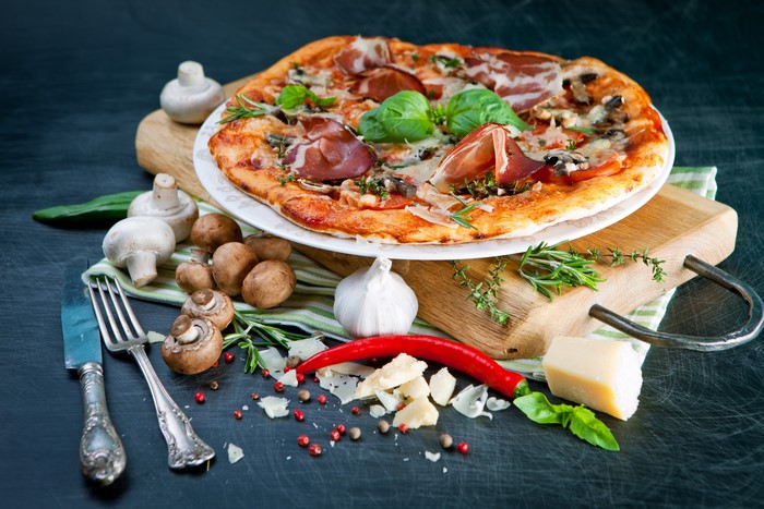 Pizza with Prosciutto, Mushrooms, and Basil