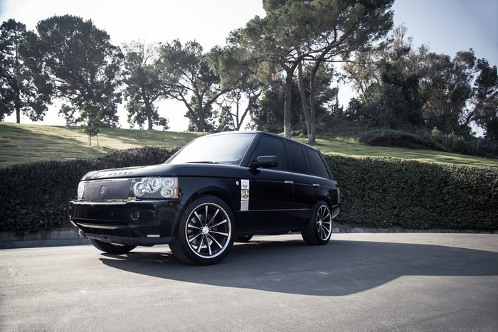 Black Range Rover Supercharged Vossen