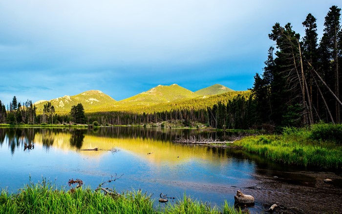 Rocky Mountain National Park Colorado USA Lake Mountains