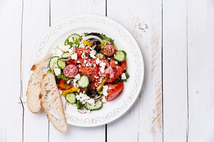 5K Salads Vegetables Bread Plate