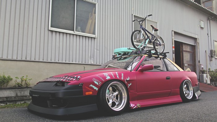 Nissan Silvia with bicycle on roof rack