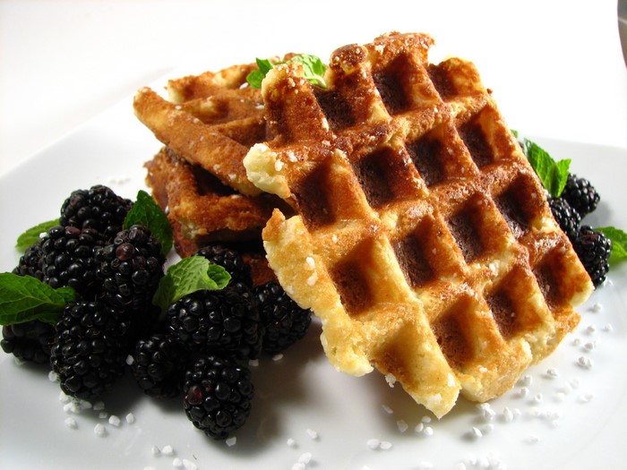 Waffles with Blackberries and Mint