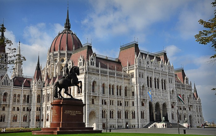 Hungarian Parliament Building and Kossuth Monument, Budapest