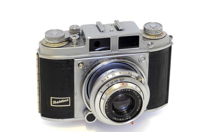 Baldina camera with Baldanar lens