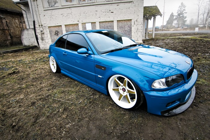 4K Blue BMW E46 M3 with White Rims